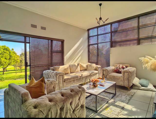 2 BEDROOM APARTMENT FOR SALE IN JACKAL CREEK GOLF ESTATE